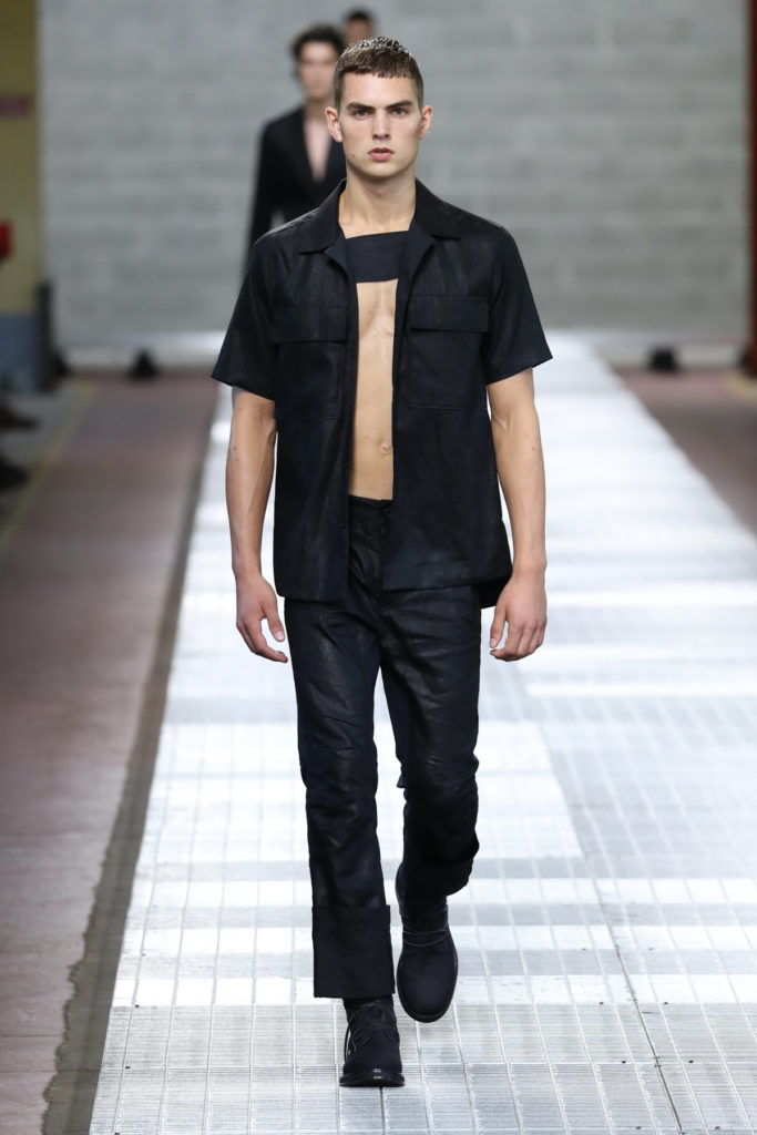 AS4I0039 2DIRKBIKKEMBERGS 683x1024 - DIRK BIKKEMBERGS Spring/Summer 2018