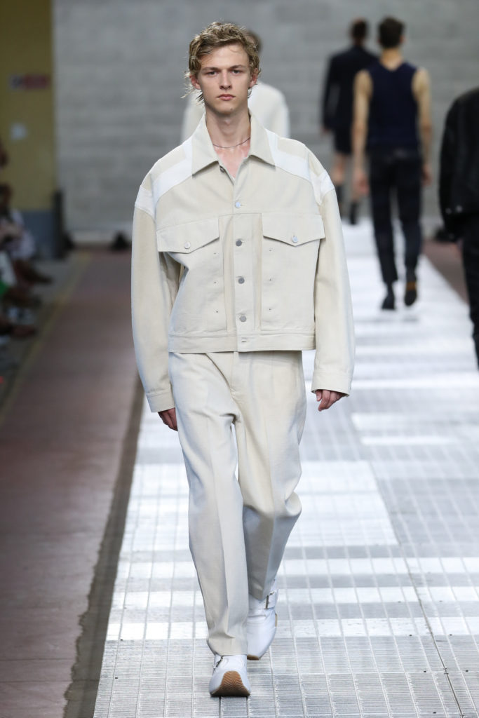 AS4I0286DIRKBIKKEMBERGS 683x1024 - DIRK BIKKEMBERGS Spring/Summer 2018
