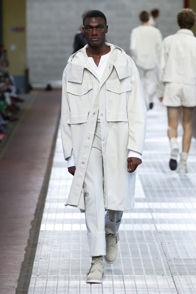 AS4I0399DIRKBIKKEMBERGS 683x1024 - DIRK BIKKEMBERGS Spring/Summer 2018