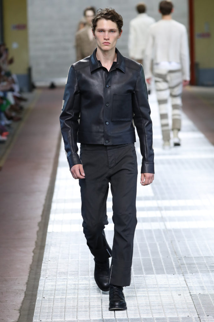 AS4I0431DIRKBIKKEMBERGS 683x1024 - DIRK BIKKEMBERGS Spring/Summer 2018