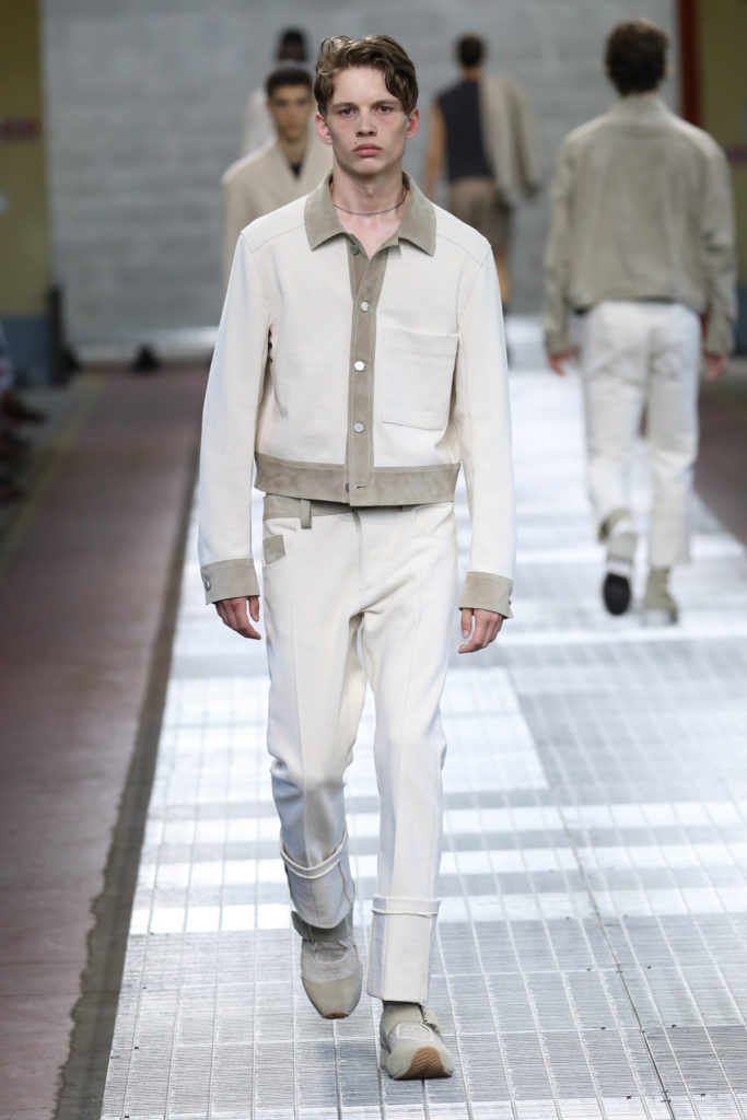 AS4I0569DIRKBIKKEMBERGS 683x1024 - DIRK BIKKEMBERGS Spring/Summer 2018
