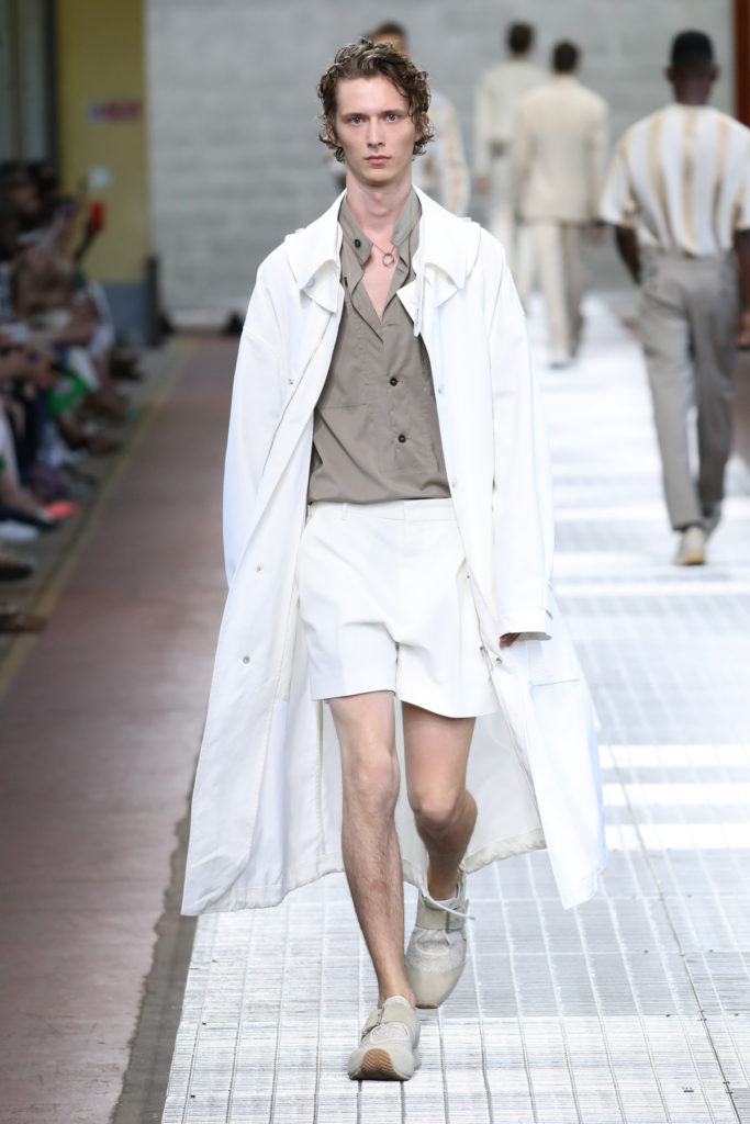 AS4I0665DIRKBIKKEMBERGS 683x1024 - DIRK BIKKEMBERGS Spring/Summer 2018