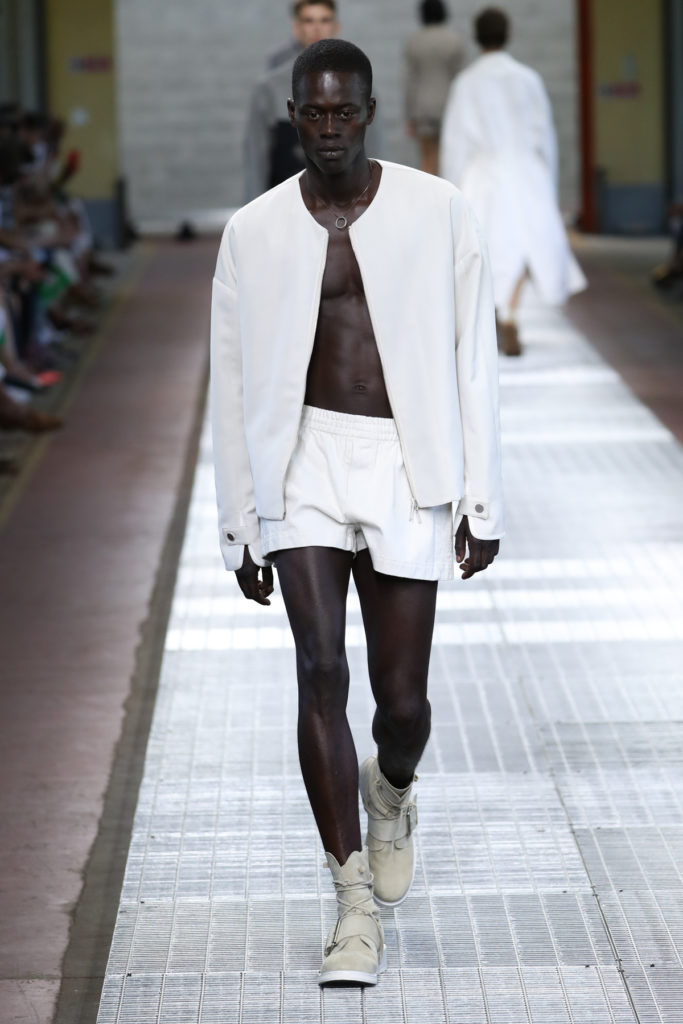 AS4I0720DIRKBIKKEMBERGS 683x1024 - DIRK BIKKEMBERGS Spring/Summer 2018