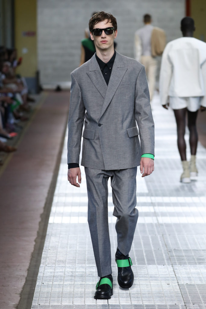 AS4I0771DIRKBIKKEMBERGS 683x1024 - DIRK BIKKEMBERGS Spring/Summer 2018
