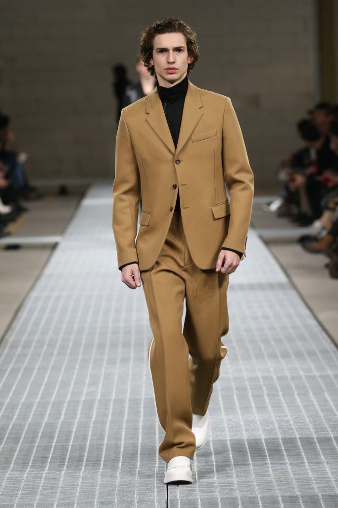 DIRK BIKKEMBERGS 021 683x1024 - НОВАЯ КОЛЛЕКЦИЯ DIRK BIKKEMBERGS ОСЕНЬ-ЗИМА 2017/18