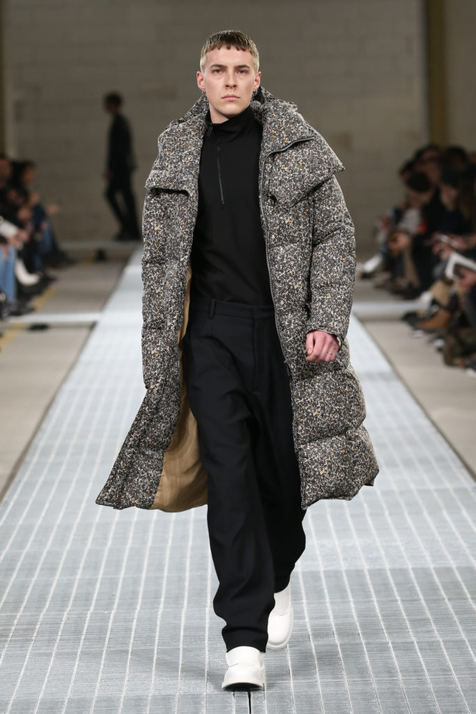 DIRK BIKKEMBERGS 028 683x1024 - НОВАЯ КОЛЛЕКЦИЯ DIRK BIKKEMBERGS ОСЕНЬ-ЗИМА 2017/18