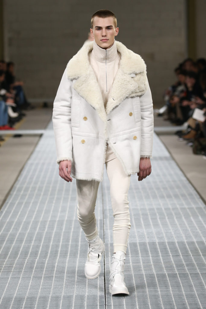 DIRK BIKKEMBERGS 033 683x1024 - НОВАЯ КОЛЛЕКЦИЯ DIRK BIKKEMBERGS ОСЕНЬ-ЗИМА 2017/18