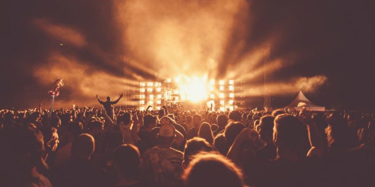 concert 1474028386 1140x570 768x384 - Жаркое лето