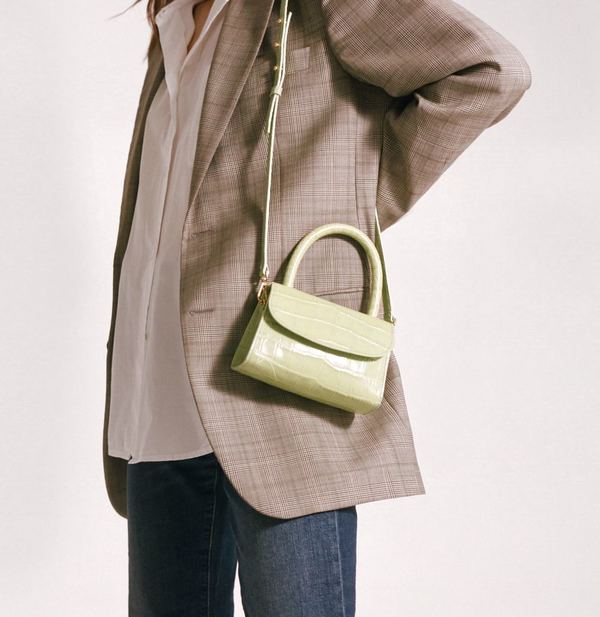 By Far Embossed Leather Mini Tote Sage Green Croco 20181217184039 - Лучшие сумки коллекций весна-лето, в которые стоит инвестировать