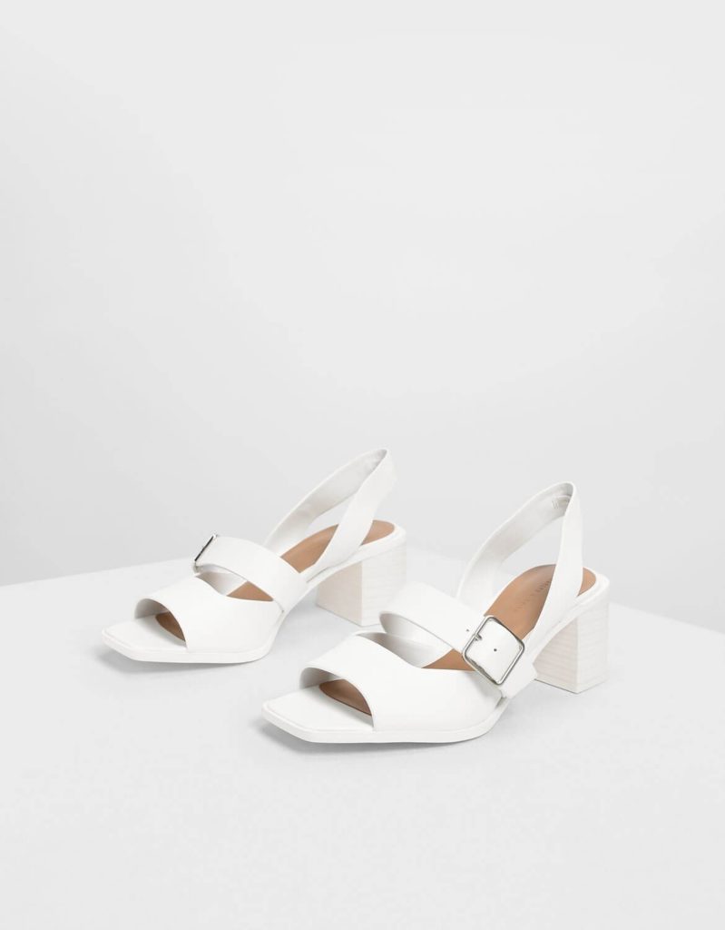 Chalres Keith White Sandals 799x1024 - Обувь с квадратным носком приходит на смену старым трендам