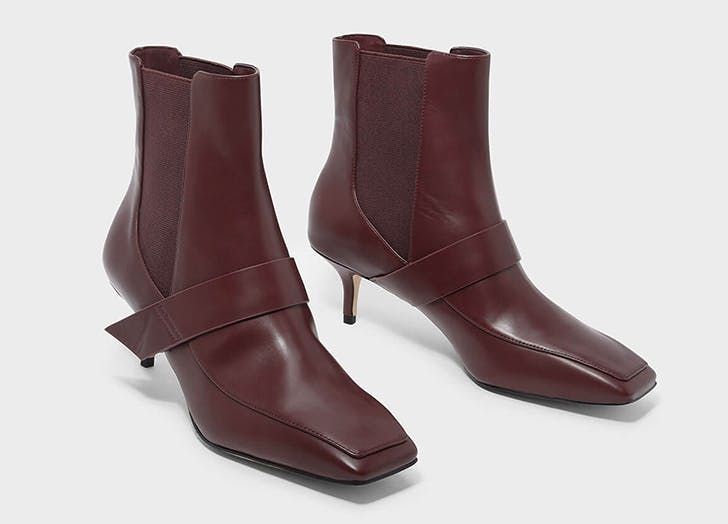 charles and keith square toe burgundy boots - Обувь с квадратным носком приходит на смену старым трендам