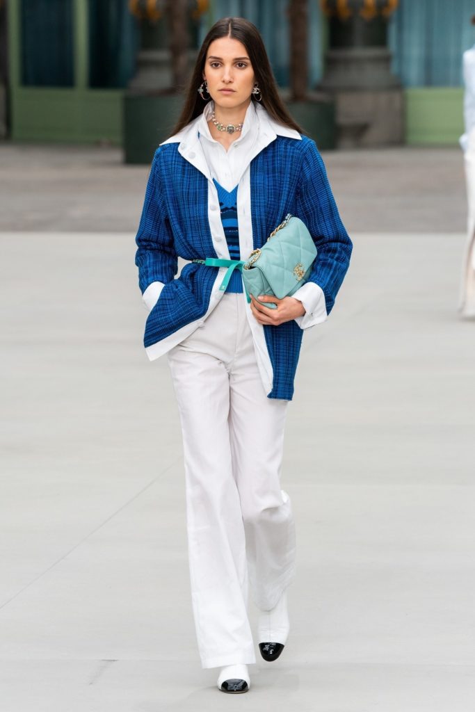 74DF30DA C785 4577 825E CB9C159C7B78 683x1024 - Лучшие образы коллекций Dior, Chanel, Prada Resort 2020: подготовка к модному отдыху