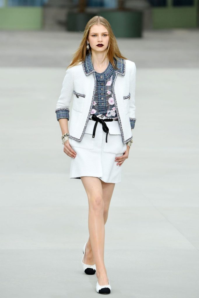 hb z chanel cruise 2020 170 1556914429 683x1024 - Лучшие образы коллекций Dior, Chanel, Prada Resort 2020: подготовка к модному отдыху