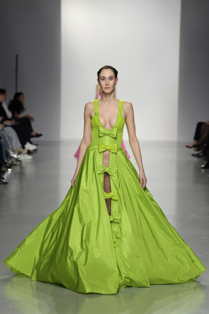 Celia Kritharioti : Runway Paris Fashion Week Haute Couture Spring/summer 2022
